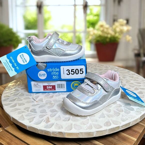 Stride Rite  Notchah Silver Sneakers Toddler Girls Size 5M Wide Fit NIB - Picture 11 of 12